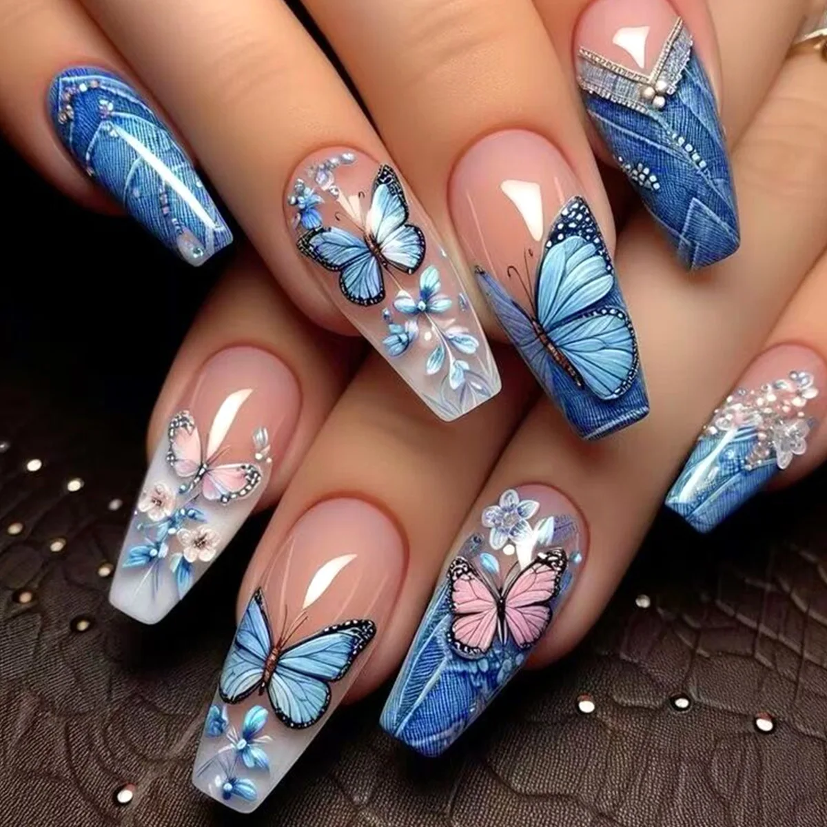 

24Pcs Mid-length Ballet Press on Fake Nails Blue Pink Butterfly Design False Nails White Gradient Reusable Full Cover Nails Tips