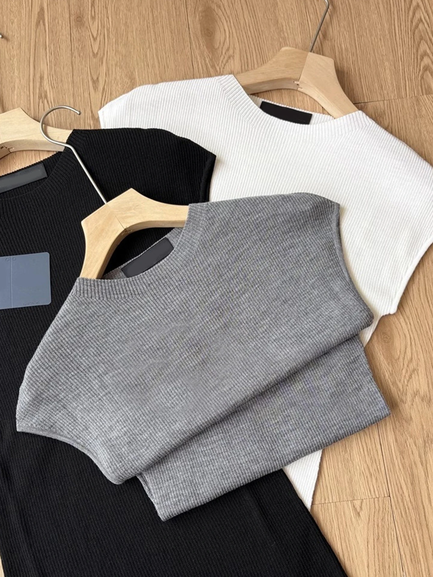 

Faionable Svel Knitted Vest Pure Color Casual Design Summer Top Slimming Trendy Crew Ne Pullover Women's Clothing