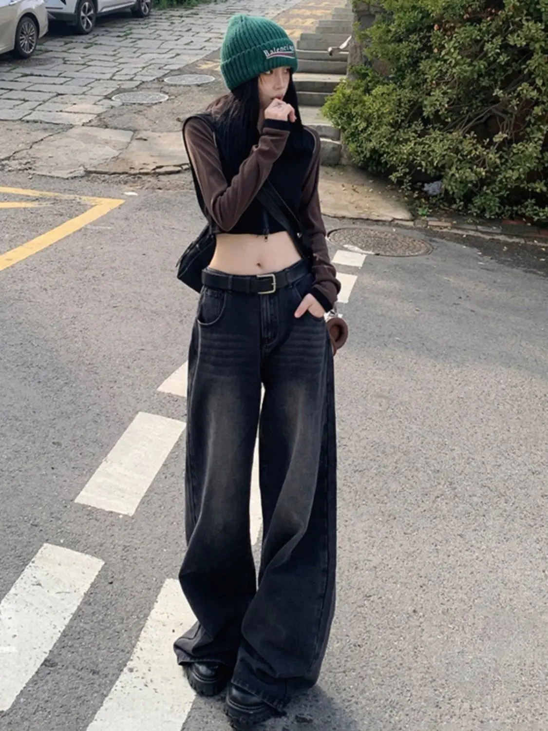 

Джинсы-карго для женщин, плиссированные рюши, драпированные, с разрезом, асимметричные детали, боковая драпировка, палаццо, плавная, шикарная, стильная, уникальная