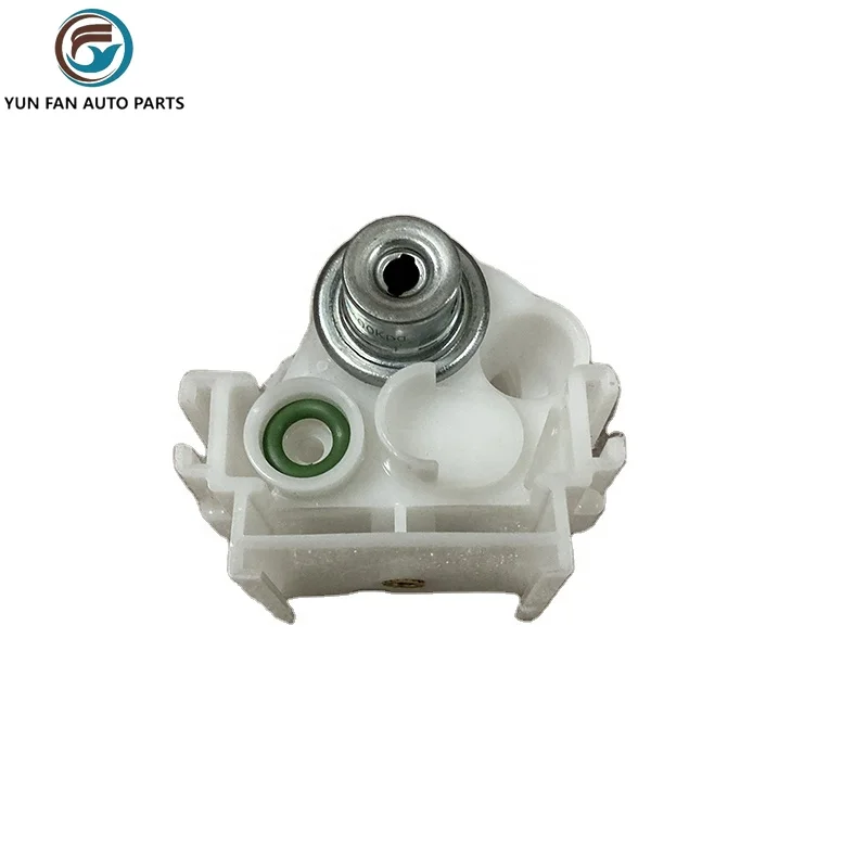 15610-27G00 1561027G00 Fuel Pressure Regulator Accessories for Suzuki V Strom DL650 GSXR 1000 750 600 2006-2011