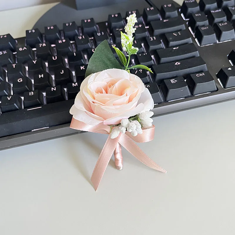 Novio Boutonniere accesorios de boda para graduación pulsera de ramillete de muñeca para mujeres matrimonio hombres ojal flores rosas artificiales