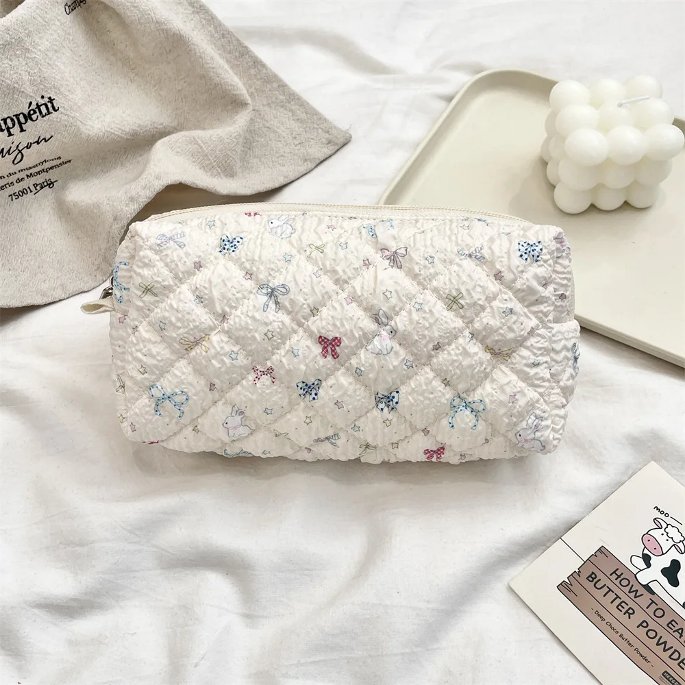 

Cute Embossed Quilted Pencil Bag Clutch Female Storage Pouch Student Back To School Zipper Stationery Pencil Bag Large Capacity