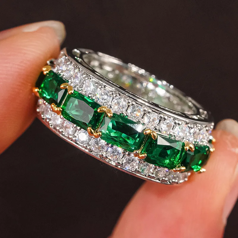 2026 New High-end Two-color Light Luxury Style Set with Green Zircon Ring for Attending Business Dinners and Accessories