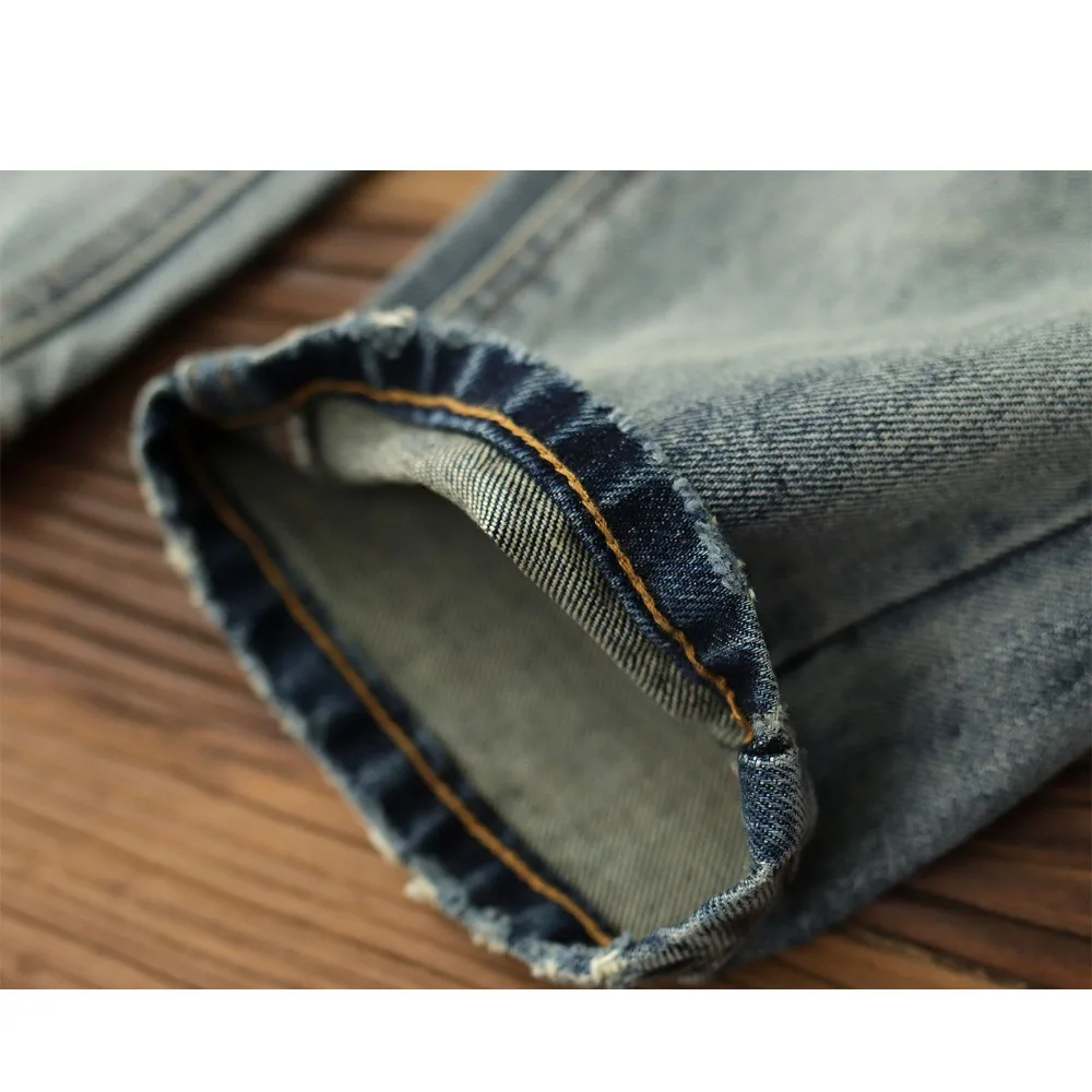 Jeans da uomo in cotone 100%, lavaggio pesante retrò americano e pantaloni dritti slim casual dai vecchi colori chiari