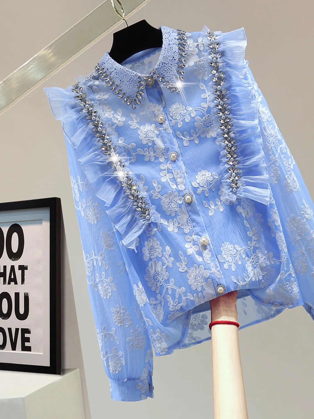 

Korean Sle Long Sve Embroidered Heavy Work irt Diamond Embedded Straight Cut Vest Two Piece Set for Young Women