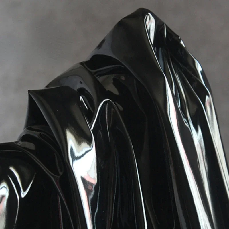 

Ярко-черная эластичная трикотажная кожаная ткань, модная стильная ветровка, дизайнерская креативная одежда, ткань для шитья своими руками