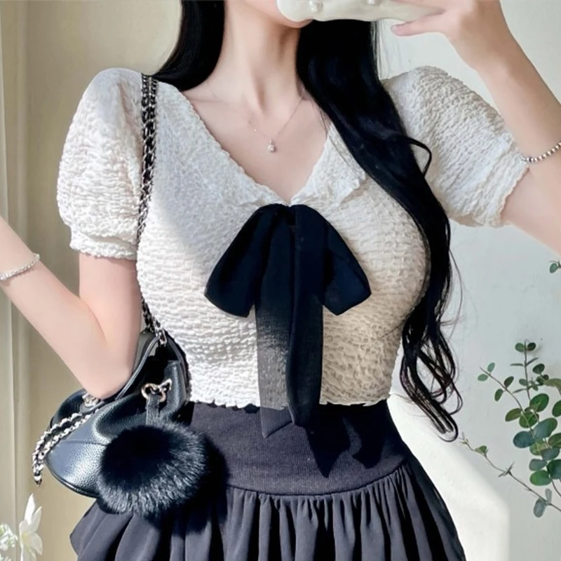 Delicate Butterfly Knot Knitted Slim T-Shirt Women's Short Sleeve Short Style T-Shirts Sexy Pure Desire V-neck Lace-Up Crop Tops