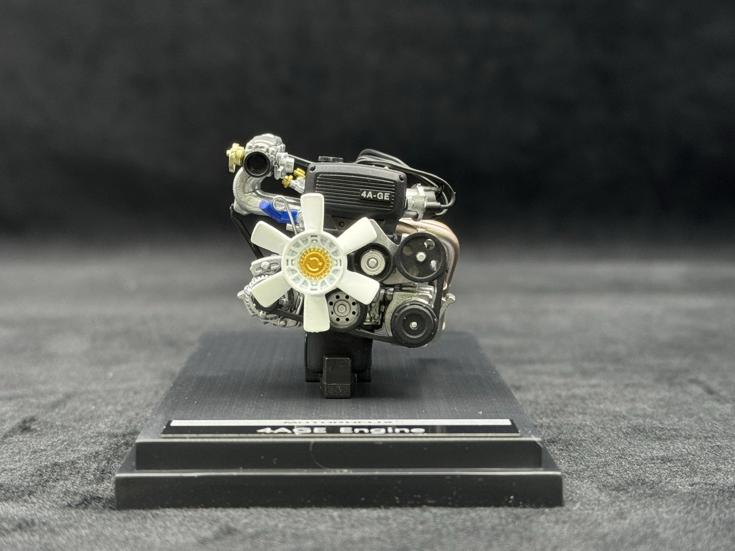 Diecast escala 1:18 MH Toyota AE86 motor modelo de carro de plástico brinquedo colecionável presente lembrança exibição ornamento