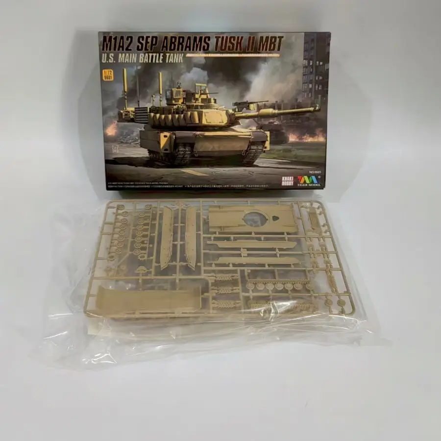 

Модель тигра в масштабе 1/72, американский M1A2 SEP TUSKII ABRAMS, основной боевой танк 9601