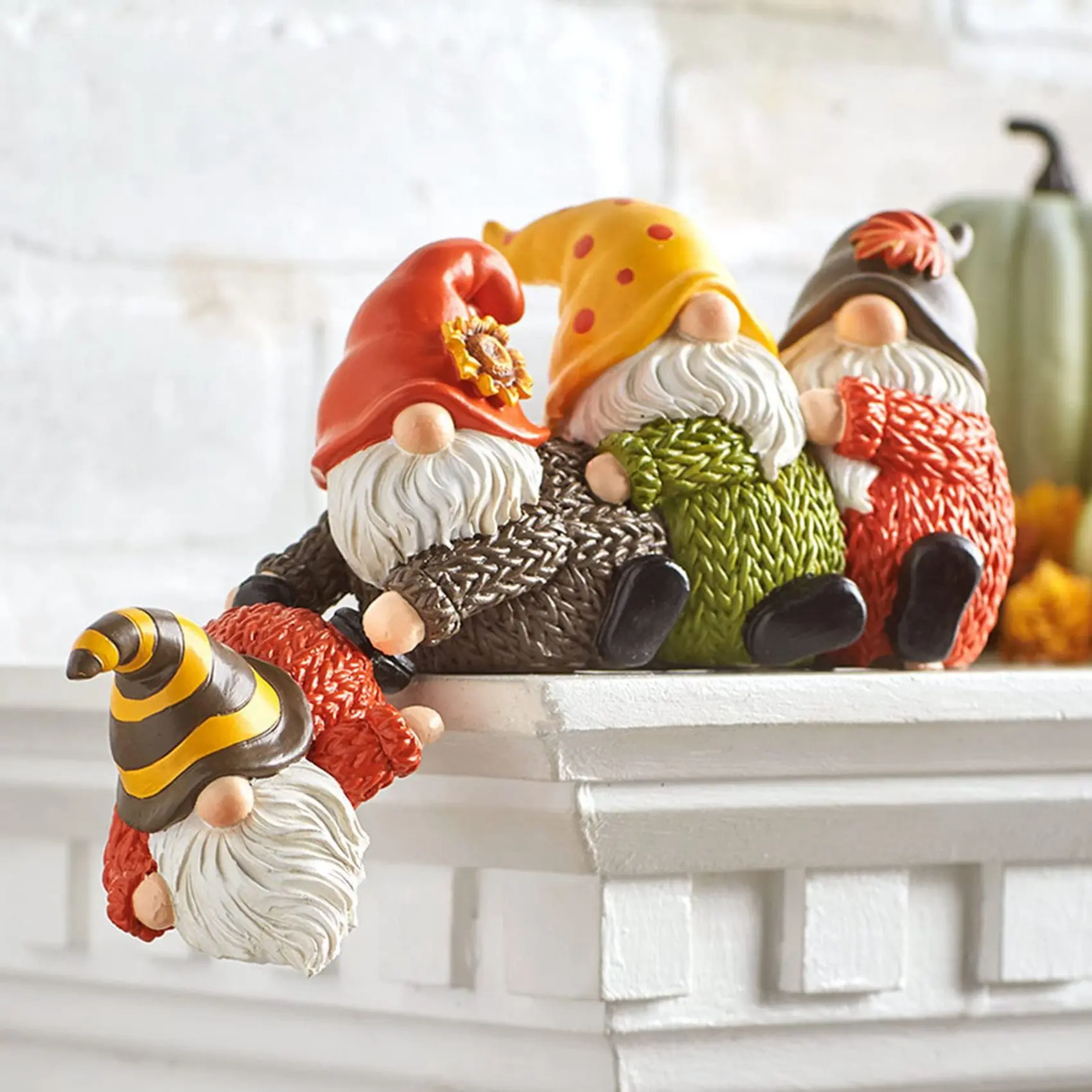 ABLU-Christmas Table Decoration Helping Hand Holiday Shelf Christmas Statue Winter Tabletop Decor