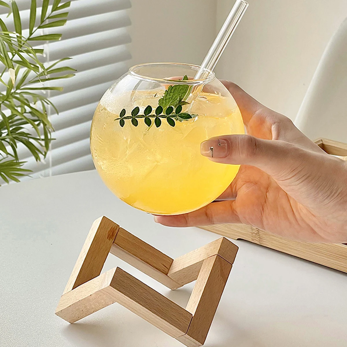 Cocktail Glass Cup With Wood Stand Creative Bar Glassware Drink Cup Ronud Ball Cocktail Mug Smoothie Fruit Moon Juice Tumbler