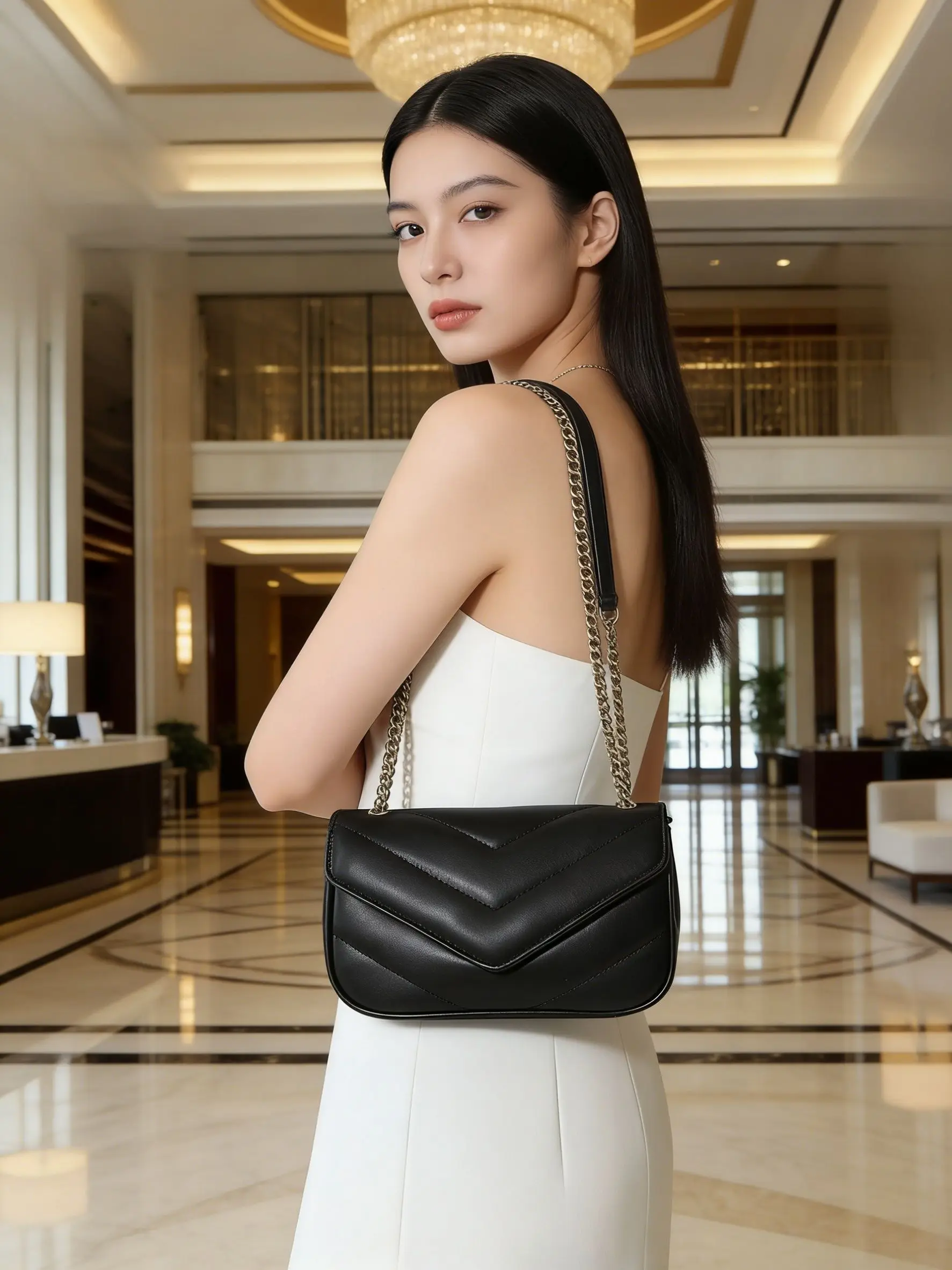 Luxury Leather Minimalist Design Diaper Bag Elegant Vintage Classic Women's Handbag