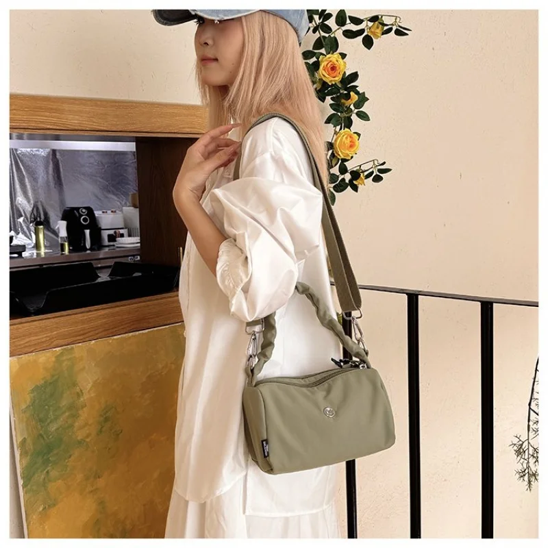 

Гладкая-элегантная новинка 2025 года, женская роскошная брендовая кожаная сумка на плечо, известный дизайнер, элегантная, популярная, повседневная ​