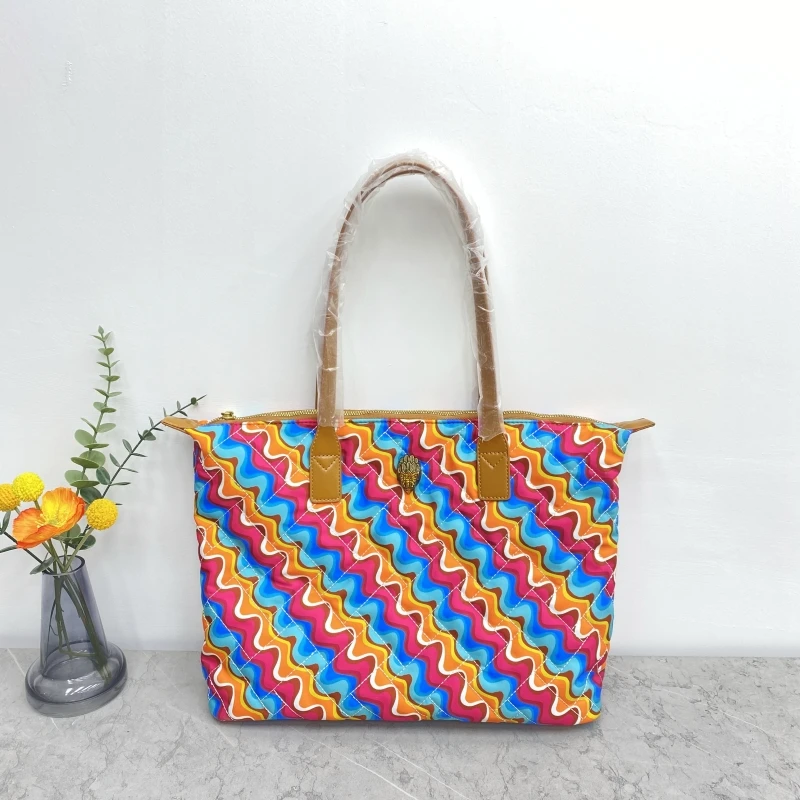 

Стильная простая квадратная минималистичная сумка для подгузников, женская модная сумка через плечо, элегантная дизайнерская сумка-тоут.