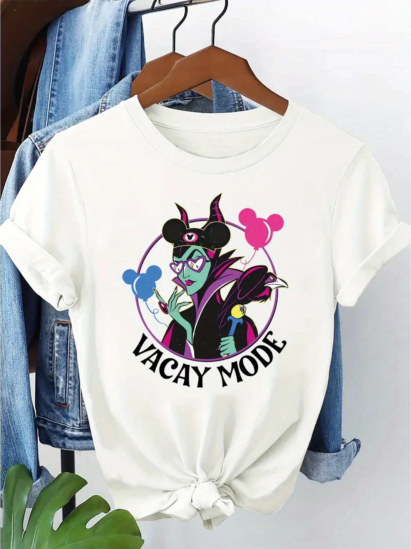 

2025 Disney Pattern Printed Women's Casual Comfortable Unique Smiling Face Black Round Neck Short Sleeve T-shirt