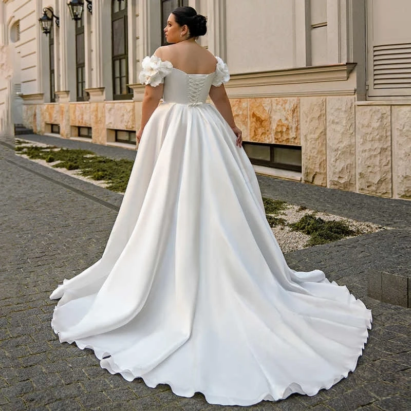 

Customized Side Slit White Off the Shoulder Wedding Dress Graceful Luxury Chapel Train Bridal Party Appliques Wedding Dress