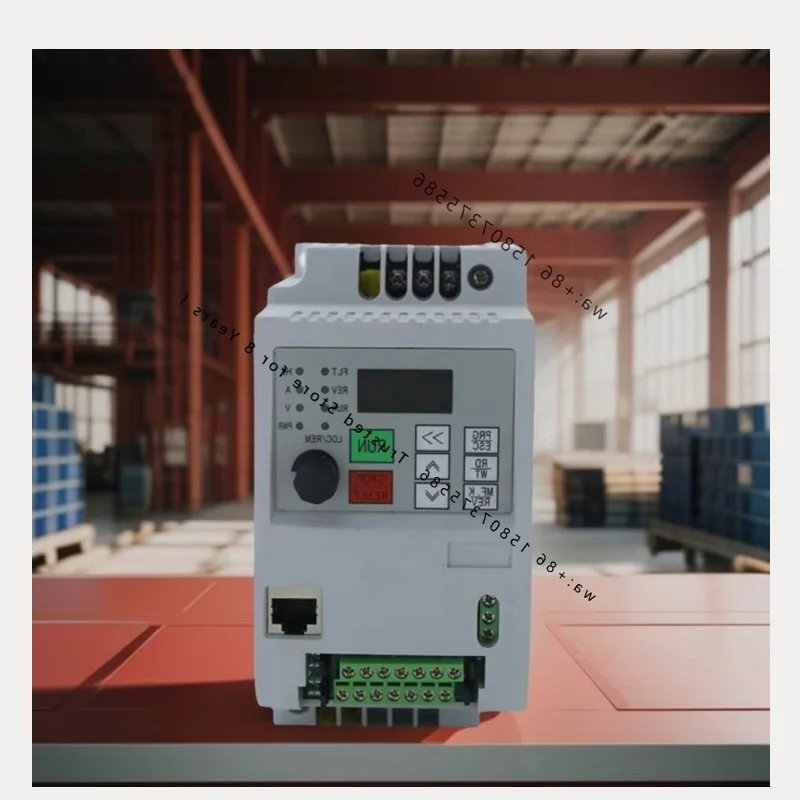 2.2KW 220V VFD Single Phase Input 220V and 3 Phase Output 220V Frequency Converter/Adjustable Speed Drive/Frequency Inverter