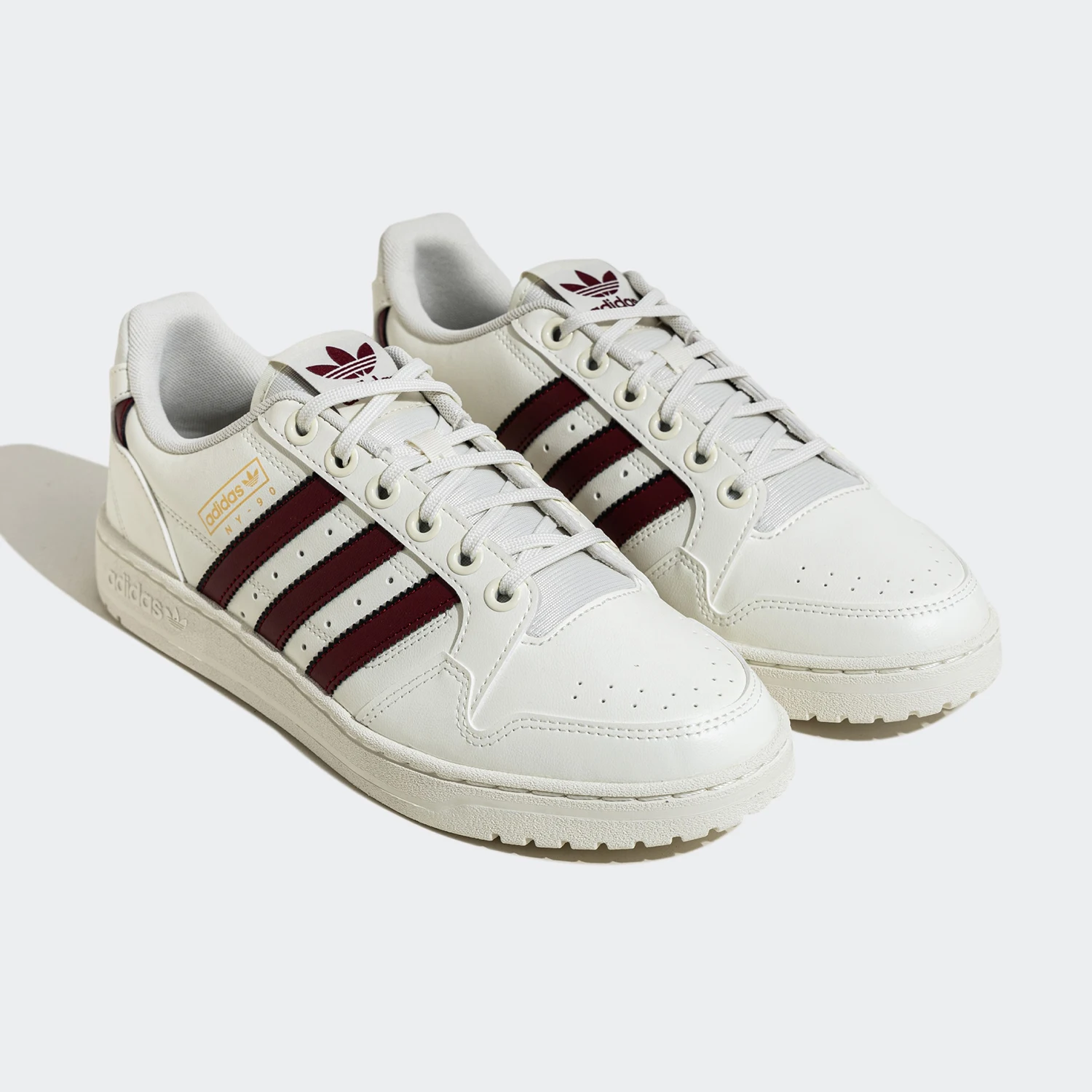 حذاء رياضي كلاسيكي للجنسين من أديداس أوريجينالز JP6323