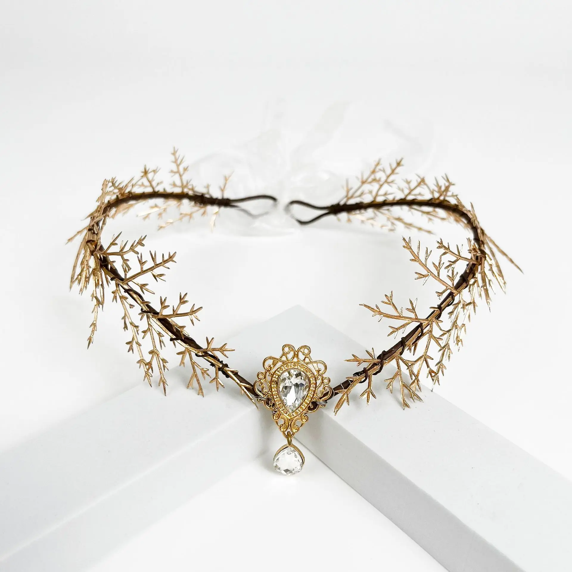 Gold Fairy Leaf Headpiece with Forehead Pendant – Bridal Elf Crown Hair Vine for Wedding or Photoshoot