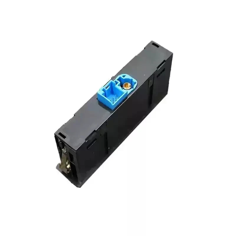 A1728202826 Geuine USB Hub Input/Connector Control Module For Mercedes Benz GL ML GLE E B CLA OEM A1728201600 1728202826