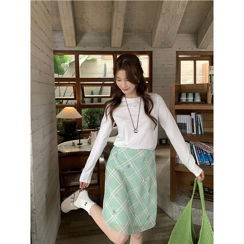 Jupe mi-longue trapèze à carreaux floraux, style coréen rétro, sensation d'âge moyen, taille haute, en Fiber de Polyester 00%, nouvelle collection printemps