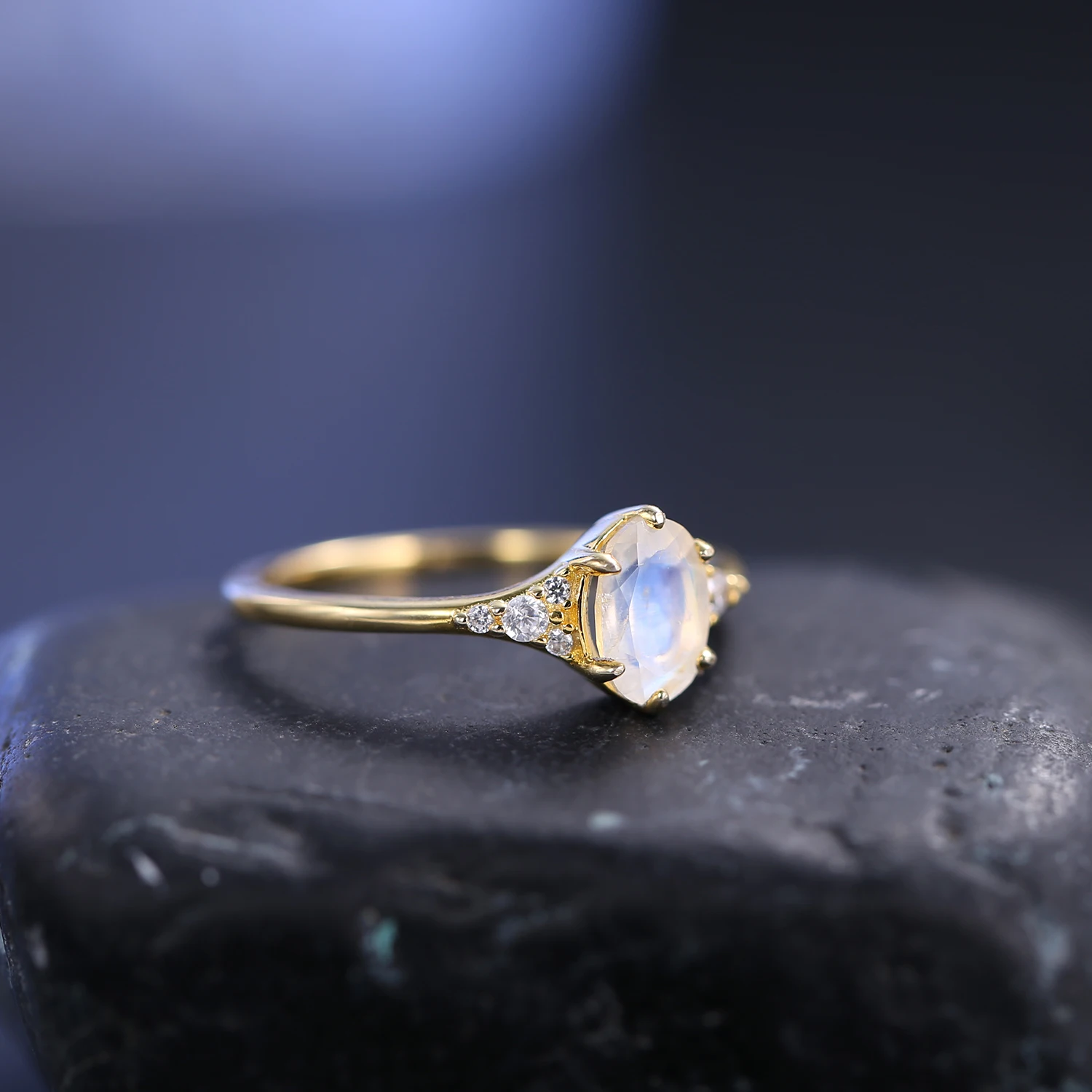 GEM'S BALLET 925 Sterling Silver Milky Blue Moonstone Engagement Ring Vintage Gold Bridal Ring Art Unique Gift Women Jewelry