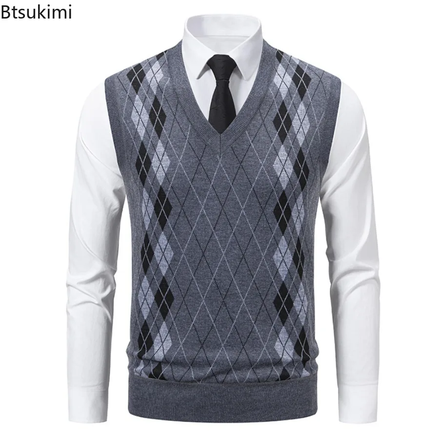 New Fashion Men's Knitted Pullover Vest Business Casual V Neck Sweater Vest Autumn Winter Knit Warm Slim Waistcoats Men Clothing