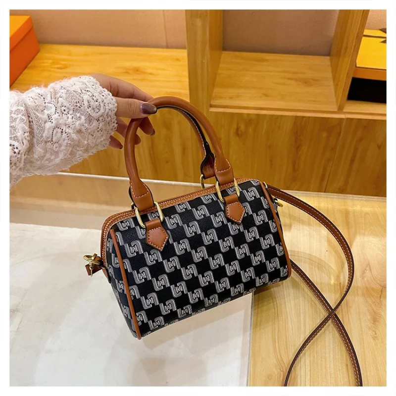 

Стильная женская сумка Boasting Paris Designer Эстетические и модные элементы дизайна из высококачественной водостойкой кожи ​