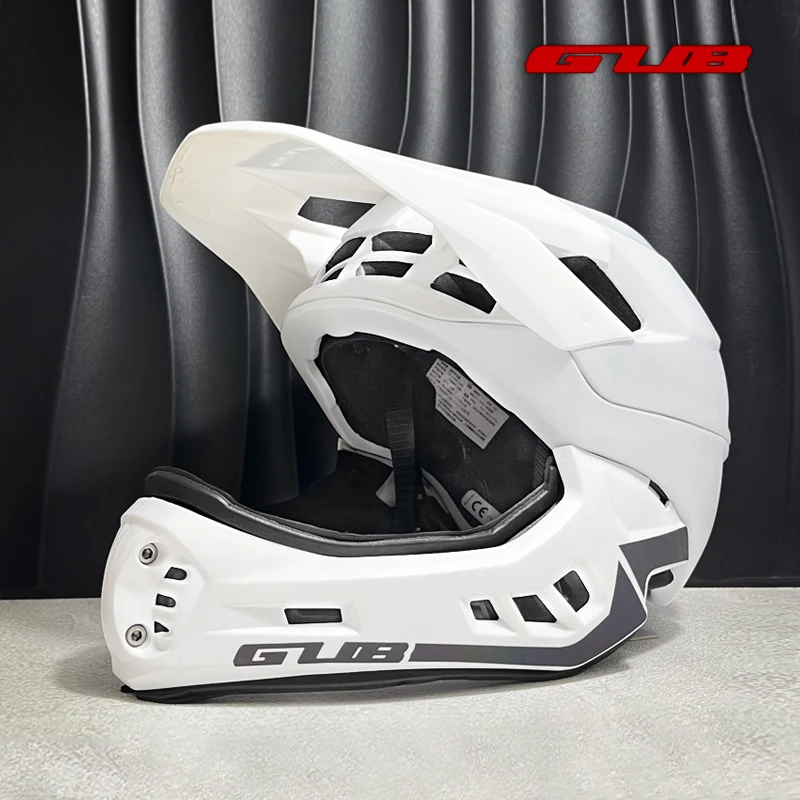 GUB Casco integral para niños Luz trasera Cascos de bicicleta Tiras reflectantes Seguridad integral Mtb Casco S/M Accesorios de bicicleta para niños Rojo