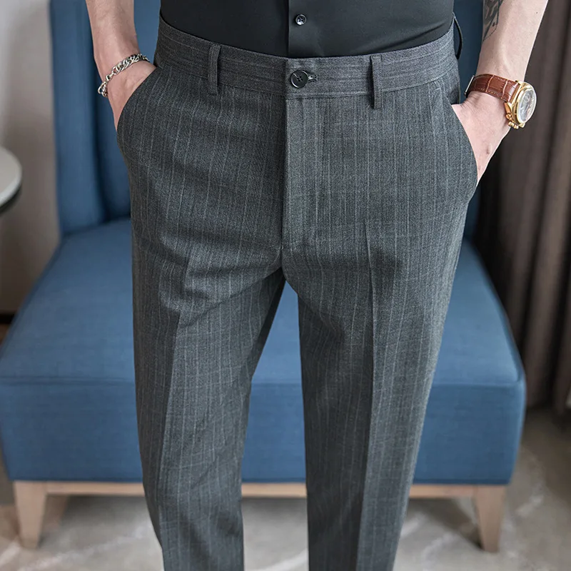 New men's spring and summer new plaid casual trousers slim fit and versatile business small straight leg men's pants
