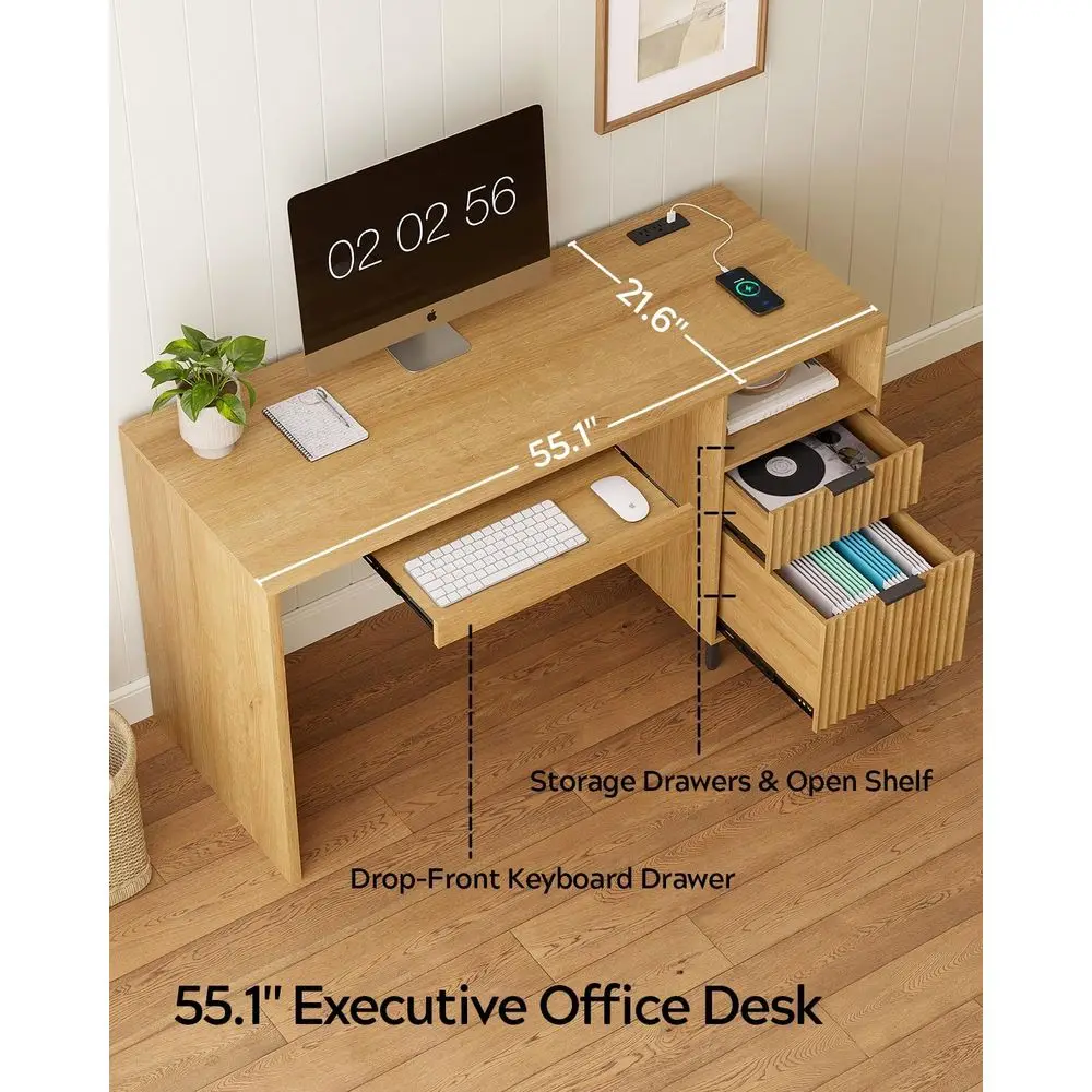 مكتب تنفيذي كبير من خشب البلوط الطبيعي مع قاعدة شحن وأرجل معدنية ورف مفتوح وصينية لوحة المفاتيح