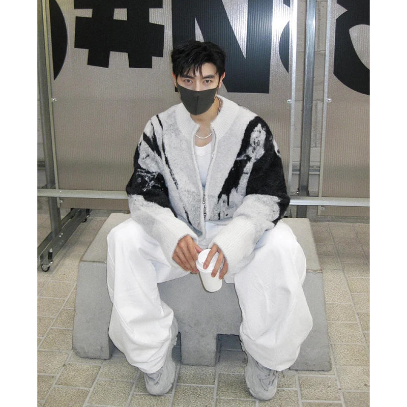 

Вязаный кардиган с градиентным цветом, мужской, весенне-осенний, в американском стиле, с вышивкой, свободного кроя, с длинными рукавами, с круглым вырезом горловины, куртка