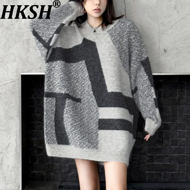 

HKSH 2025 Autumn Winter New Women's Sweater Round Collar Pullover Contrast Color Long Sleeve Elegant Casual Knitted Tops HK16112