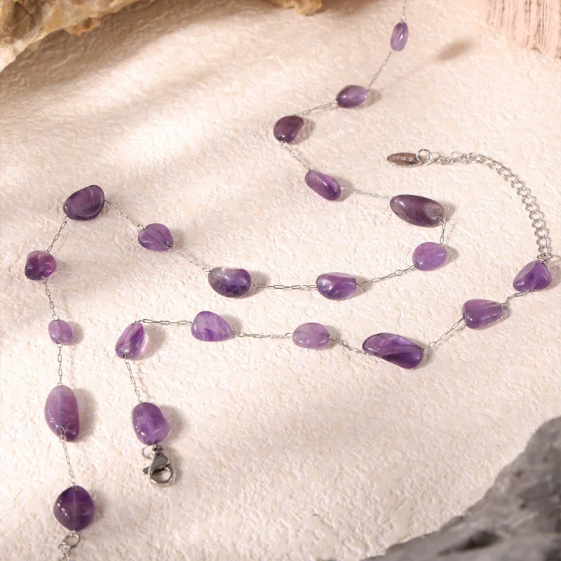 【Mirrordust】سوار من الحجر الطبيعي الأرجواني غير المنتظم على الطراز البوهيمي وقلادة على شكل عظمة الترقوة مجموعة فاخرة خفيفة للنساء