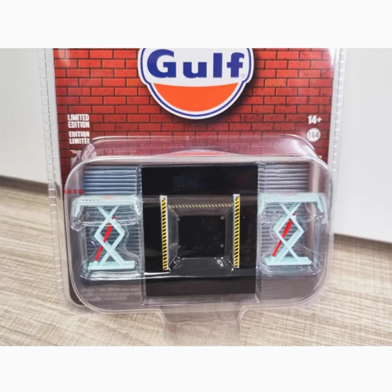 

Greenlight масштаб 1:64 двойные ножницы ЖИЗНЬ модель лифта статическая коллекция украшенные праздничные подарки игрушки