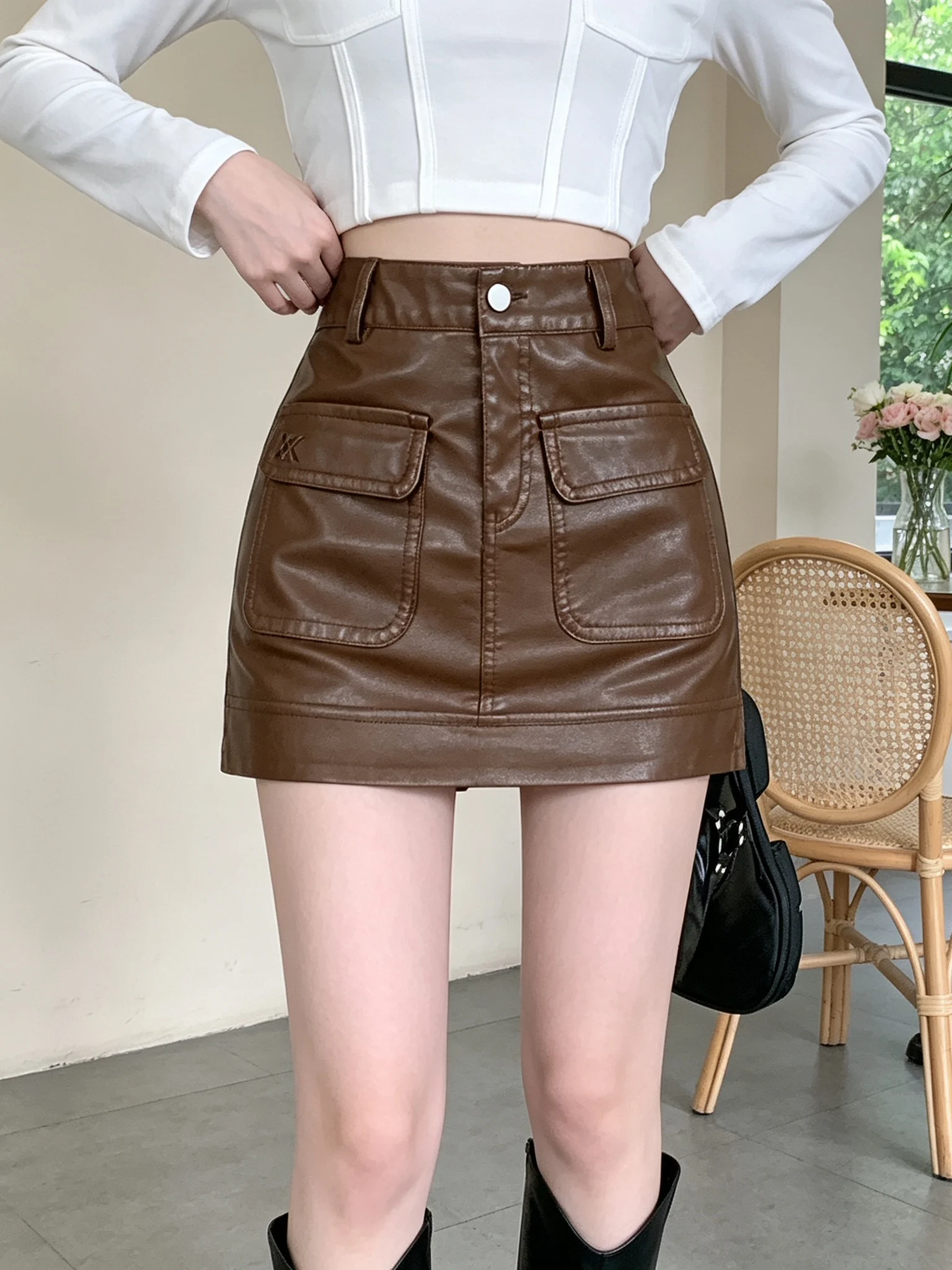 Café Brown High Waist Casual PU Leather Short Skirt Women's 2026 Spring Autumn Fashion Fake Two-Piece A-Line Base Skirt Pants