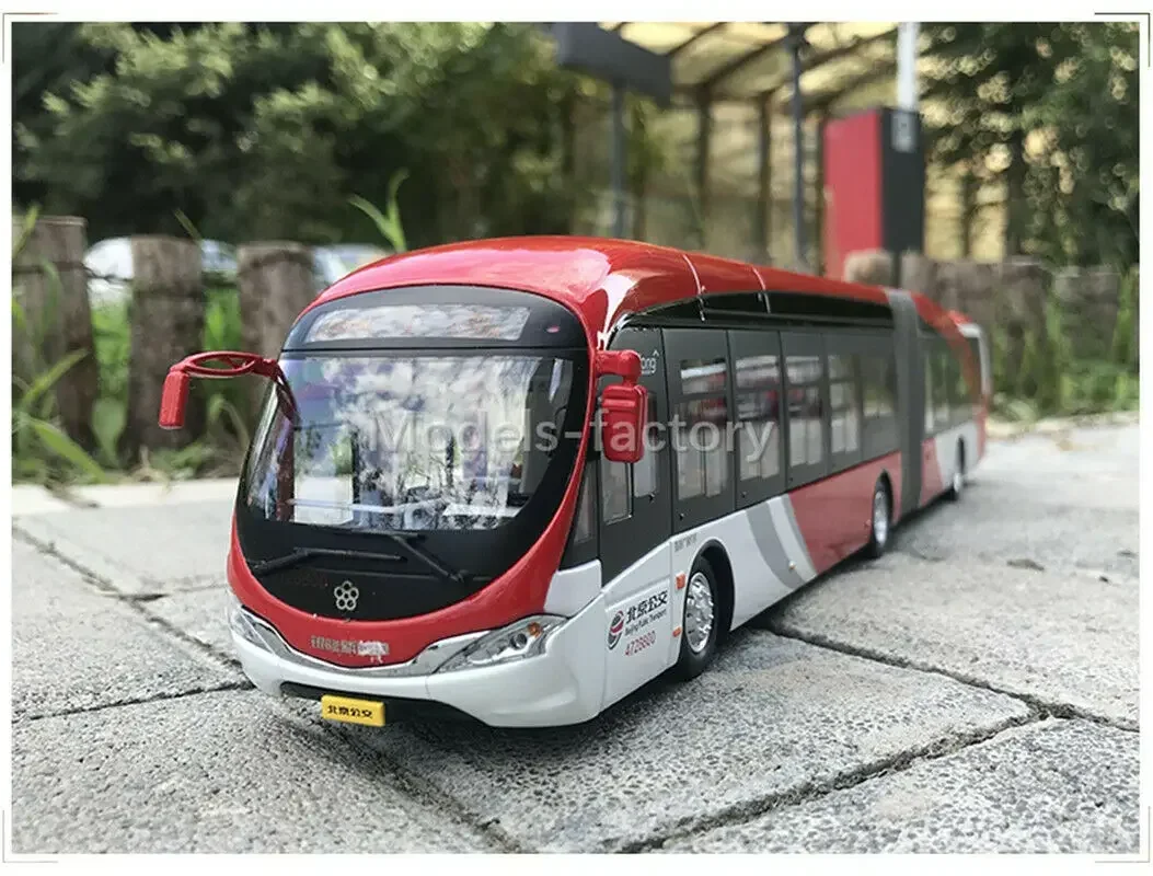 Yinlong 1/43 Beijing Articulated Electric City Bus Diecast Model Bus Big Red fish with Light Metal,Plastic,Rubber gift Display