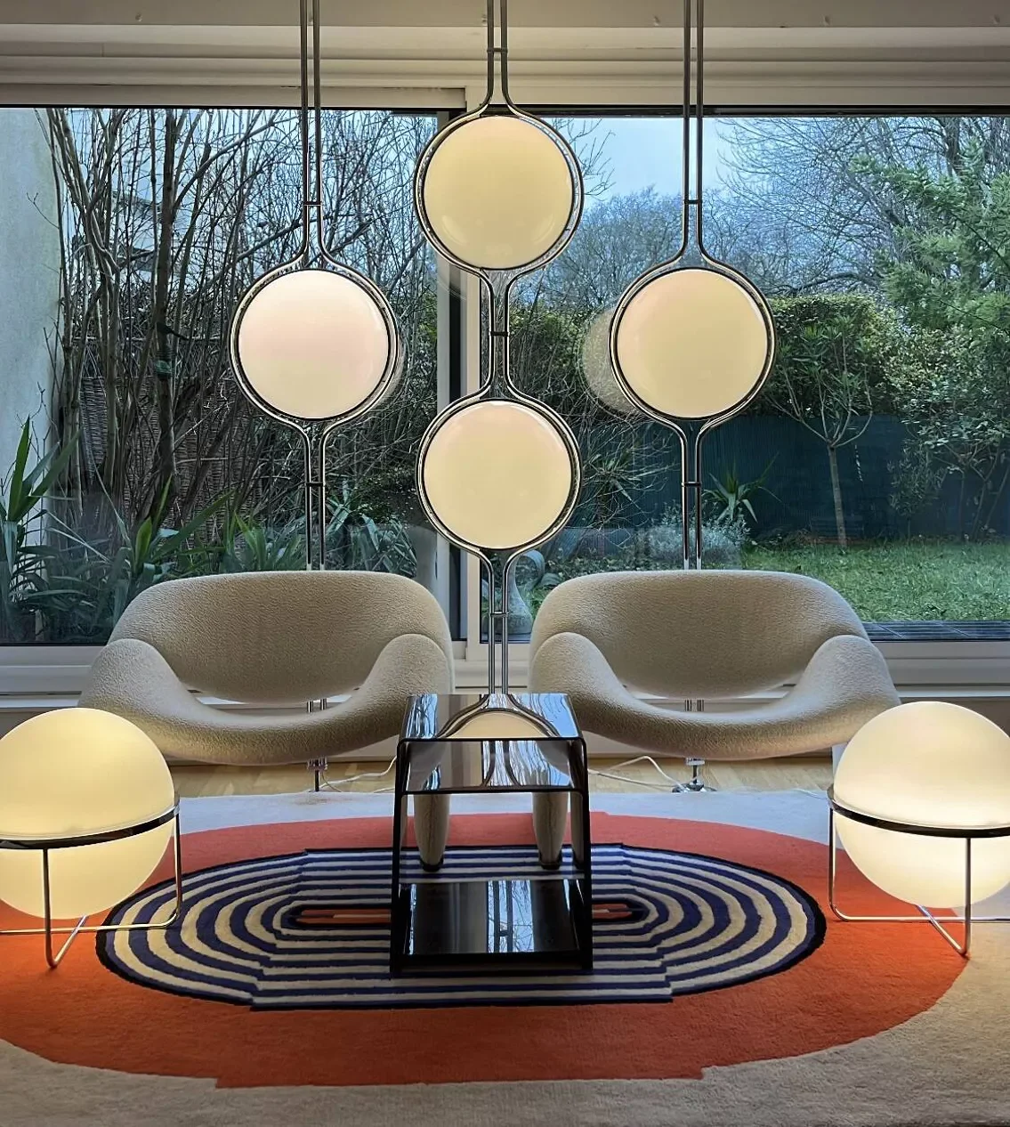 

Garrault floor lamp LED Chrome Metal ball lamp Living Room Hotel Room White Acrylic Lampshade Home Deco studio light