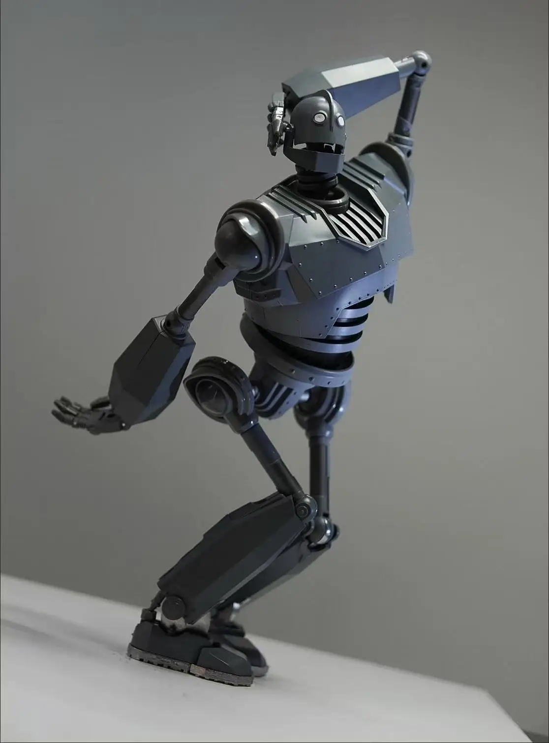 

30CM Partial Alloy Action Robot | Steel Mecha Giant Model Toy | Highly Poseable Gift for Boys & Adult Collectors