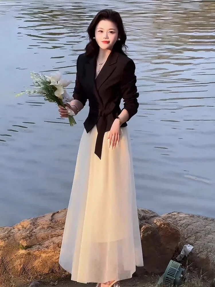 

Ele Bla Long Sve Костюм Топ со юбкой Me f Комплект из двух предметов Женский Faion Весна 2025 Новое поступление V Ne