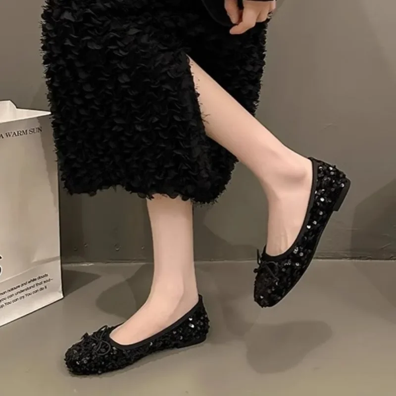 

Women's Mary Jane Shoes 2024 Spring New Flat-soled Shallow Mouth Elegant Daily Comfortable Soft-soled Square Head Women's Shoes