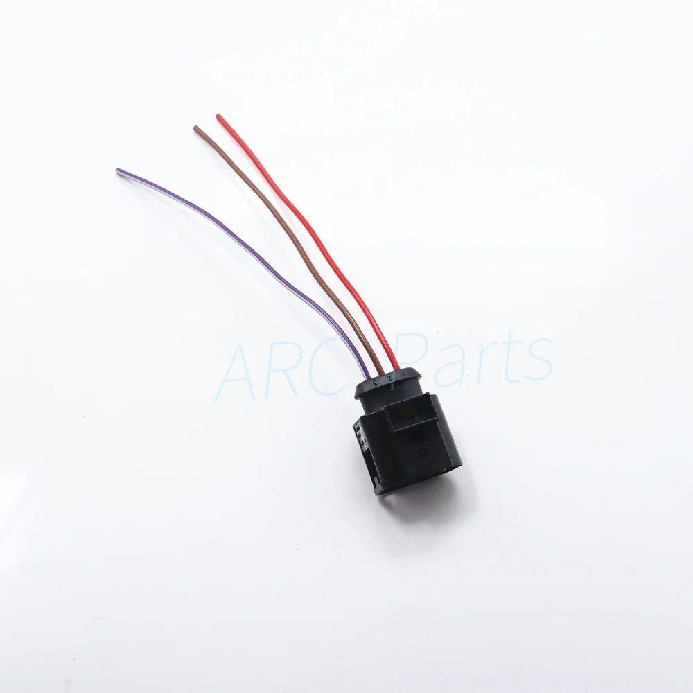 

Engine Fuel Track Pressure Sensor Wire Socket 3Pin Connector Plug For Bentley VW Passat EOS Bora Golf Altea A5 A6 Yeti 4D0971993