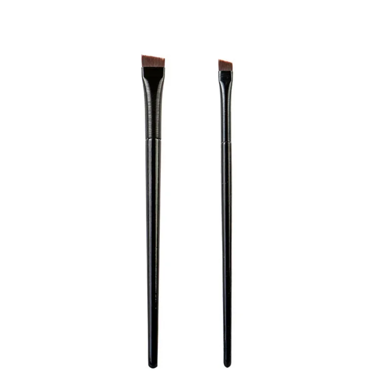 Blade Eyeliner Brus…