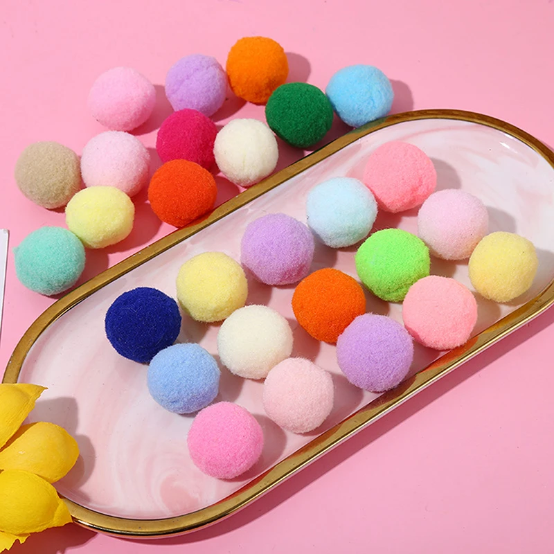 100Pcs/pack Pompom Balls Sewing On Cloth Accessories 1CM Mix Color Pompones Fur Craft DIY Soft Pom Poms Wedding Decoration