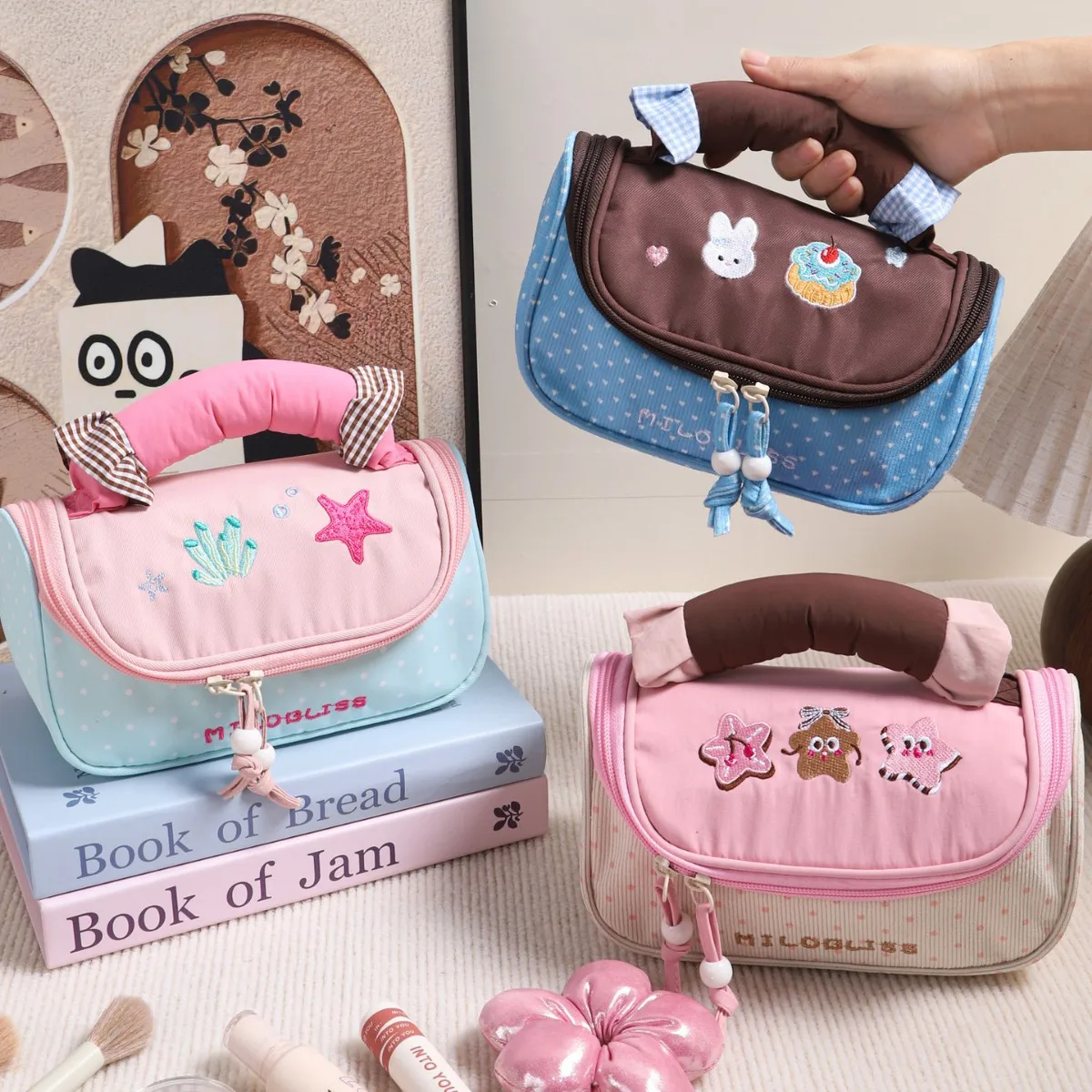 2026 New Model Lightweight Dopamine Makeup For Girls, Large Capacity Travel Portable Handheld Storage Bag