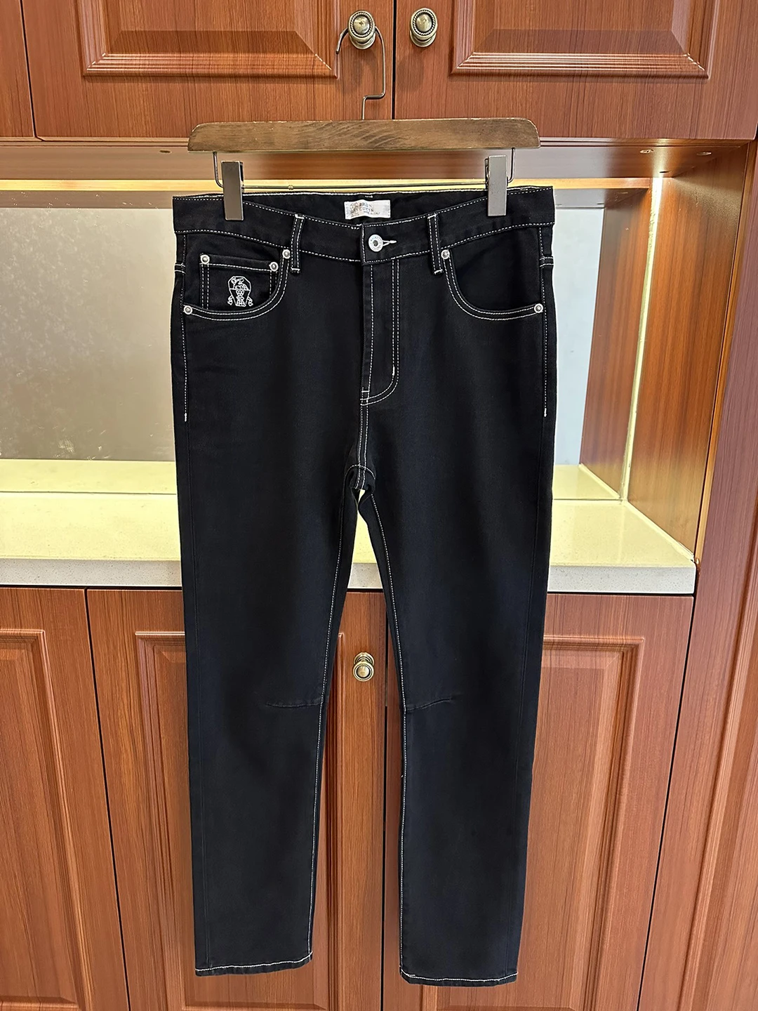 

BLLIYOSS Jeans Men 2024 New Denim Fabric Elastic Fashion Old Money Straight long pants Customized leather label Stretch Fabric