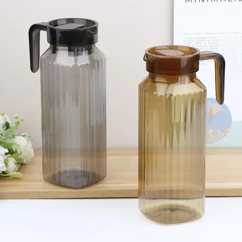 ~1.1L Large Capacity Ribbed Pitcher With Lid And Handle Transparent Water Jug Drink Storage Pot For Home And Office Use