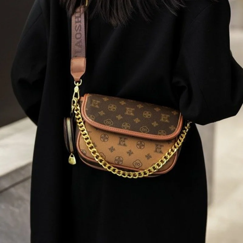 

Women's Crossbody-Bag Made Of Camellia-Patterned Leather Boasting Casual Paris High-End Neat Spacious Daily Style​