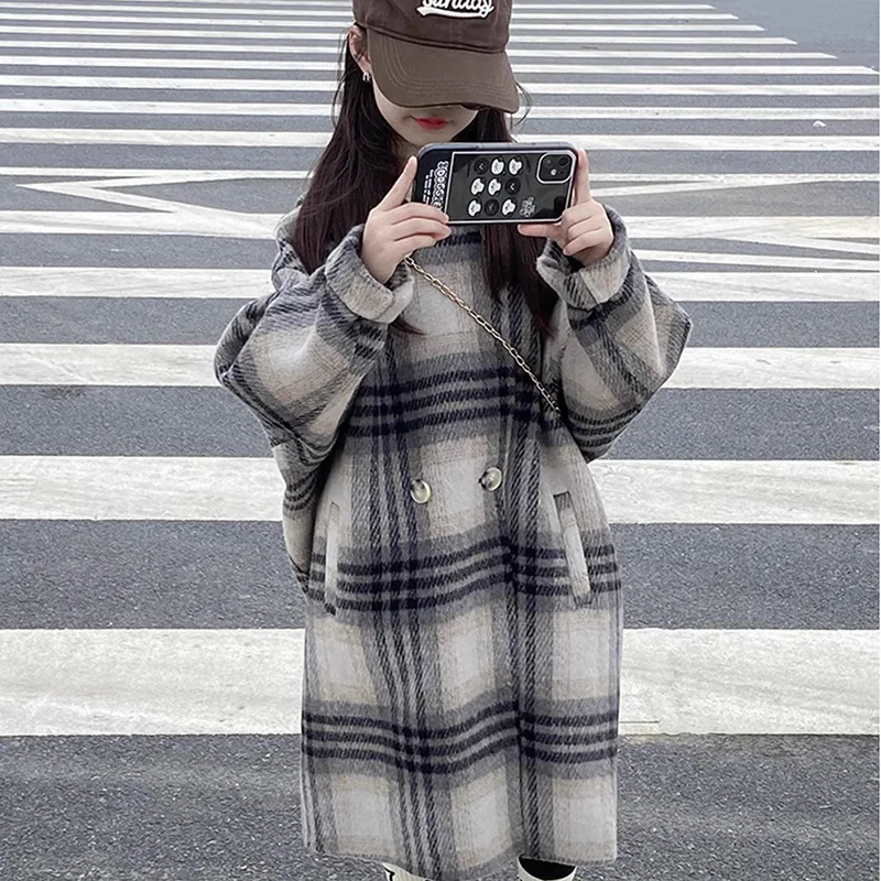 Girls' woolen coat 2024 new Spring  autumn Korean version of the long foreign style plaid coat thickened woolen coat tide