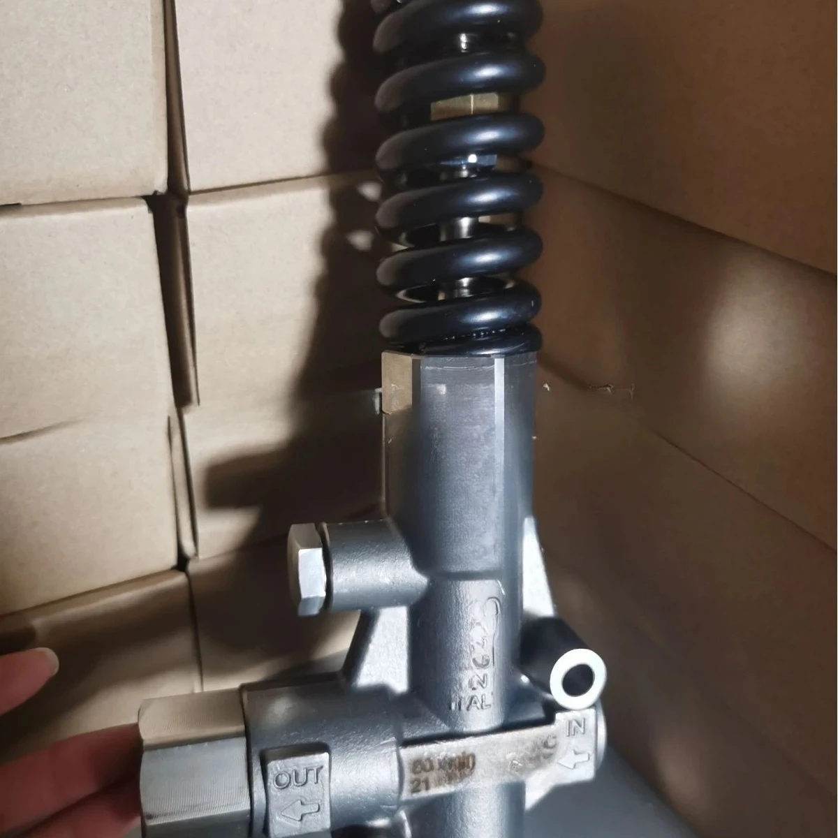 Suitable for three-plunger high pressure pump VHP80 pressure regulator